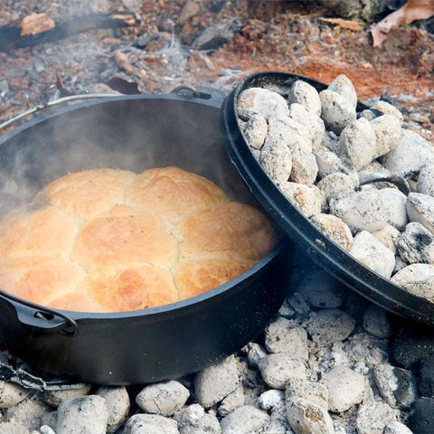 10 Inch / 4 Quart Camp Dutch Oven, 3.5 inch depth by Lodge